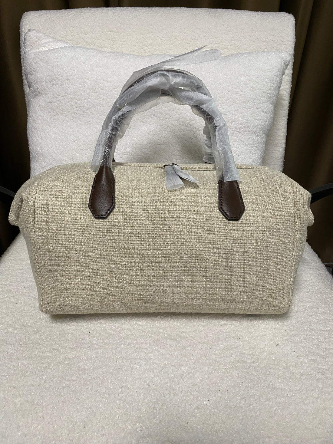 Genuine calfskin leather commuter handbag by Coolbaggz
