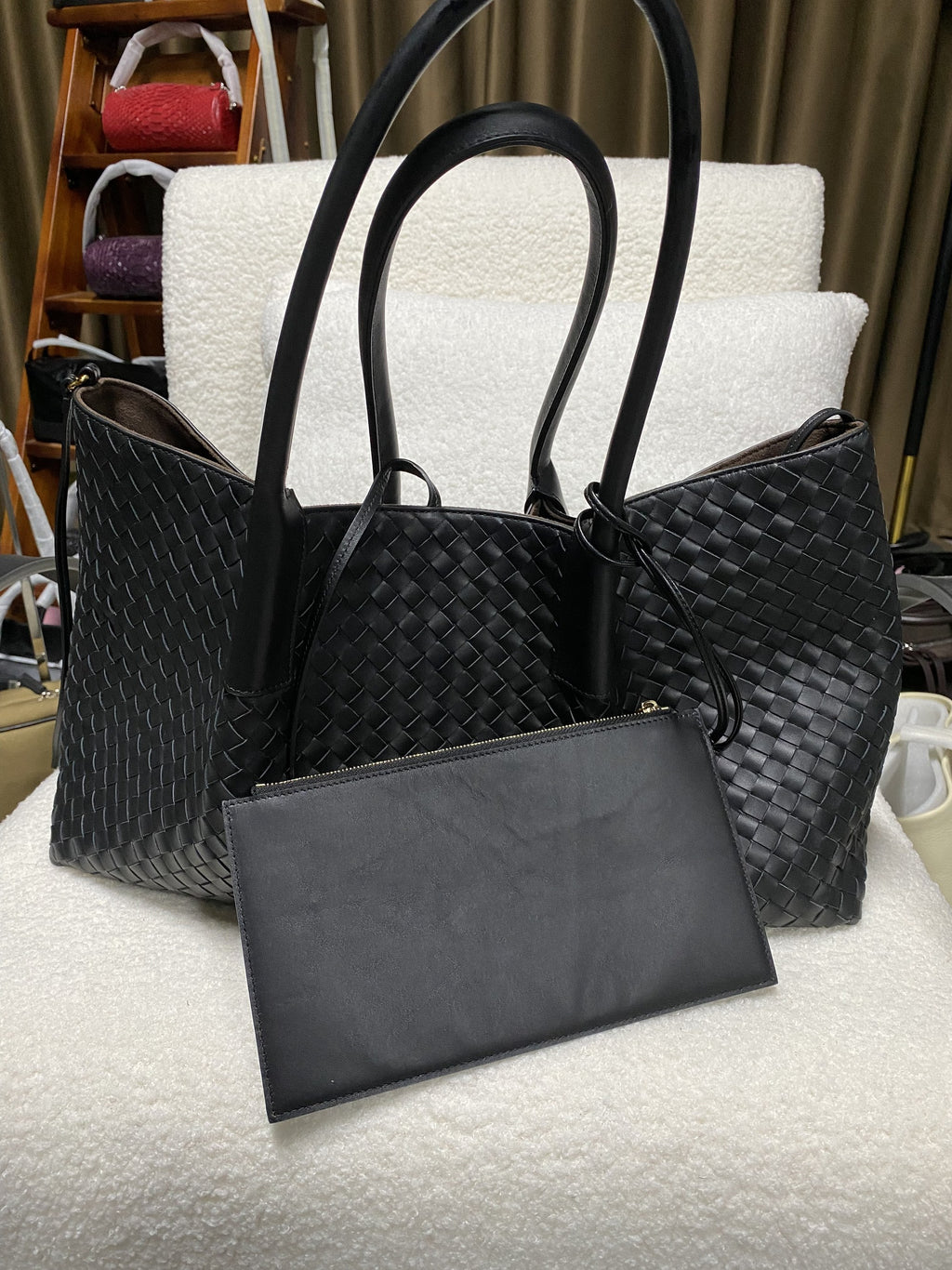 Large Top-Grain Cowhide Woven Tote with Detachable Pouch – Black