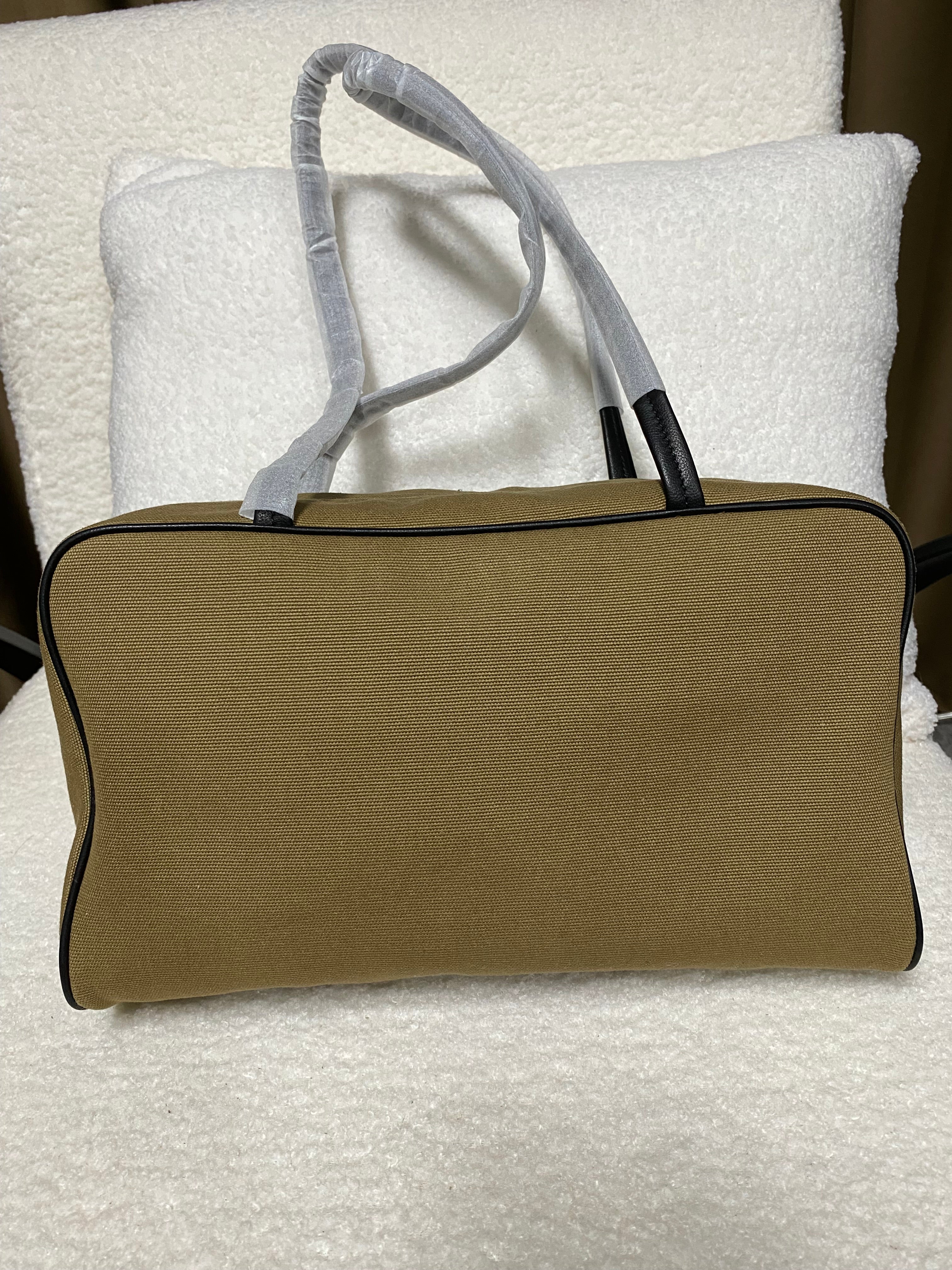 Canvas & Lambskin Minimalist Lightweight Commuter Tote