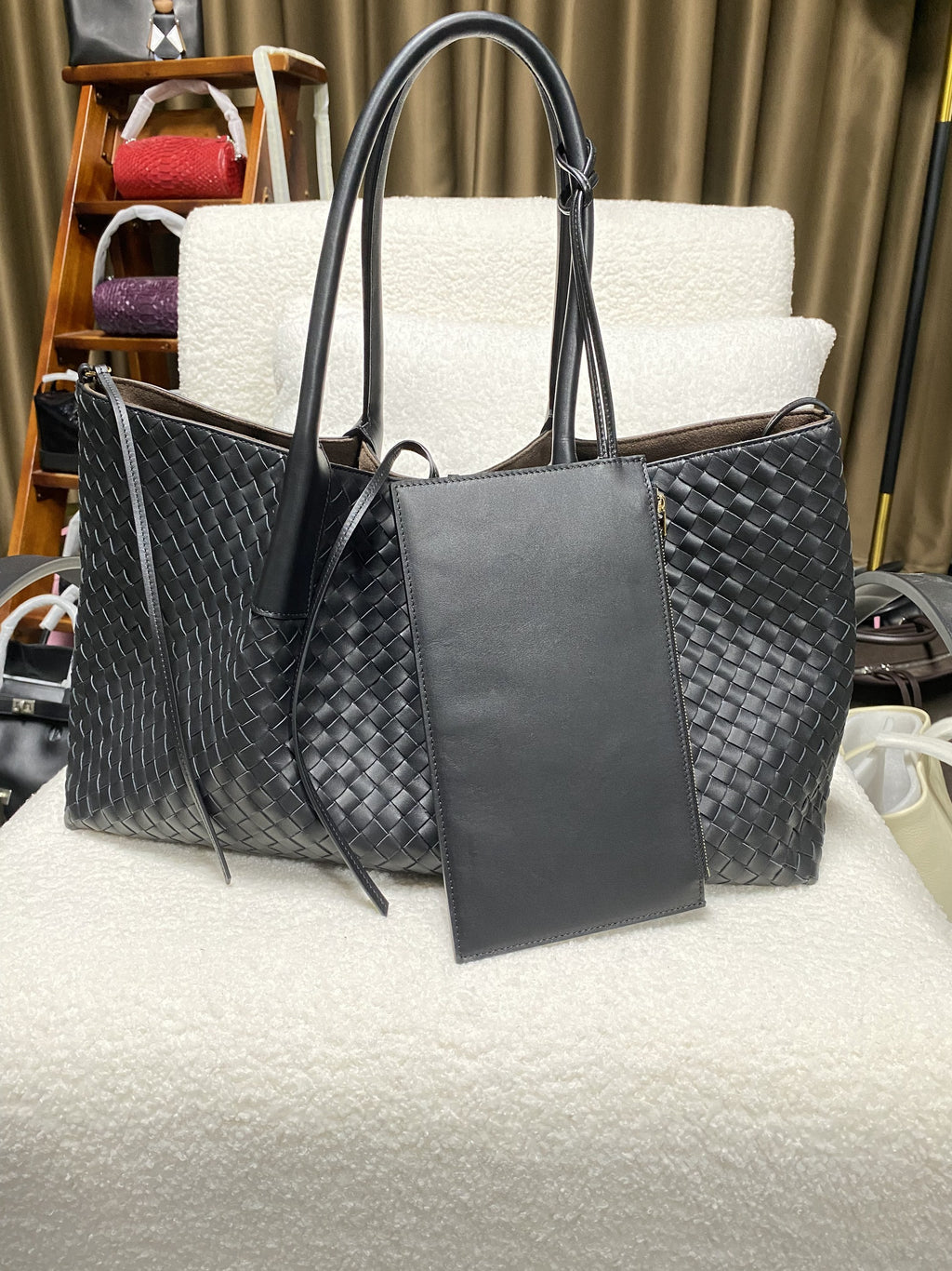 Large Top-Grain Cowhide Woven Tote with Detachable Pouch – Black