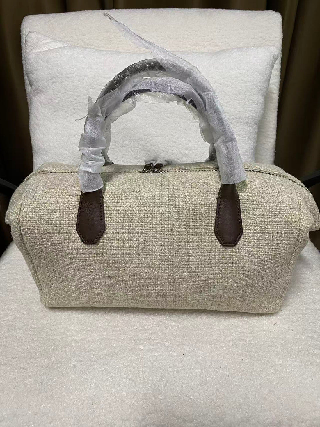 Natural linen and brown leather Boston handbag front view