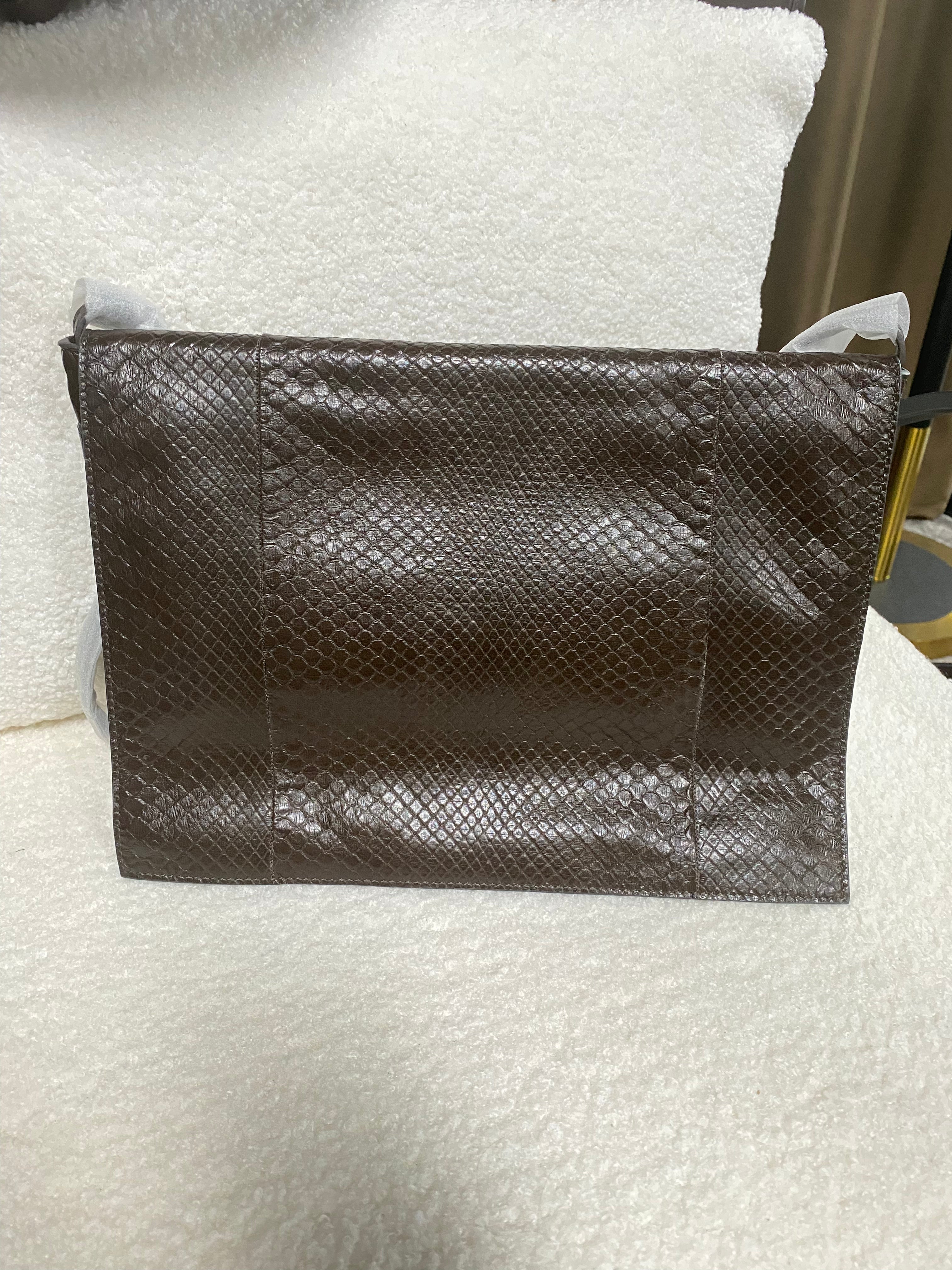 TR Women's snake skin bag 2026 New large-capacity single-shoulder tote bag, underarm bag, portable snake-pattern multi-pocket bag