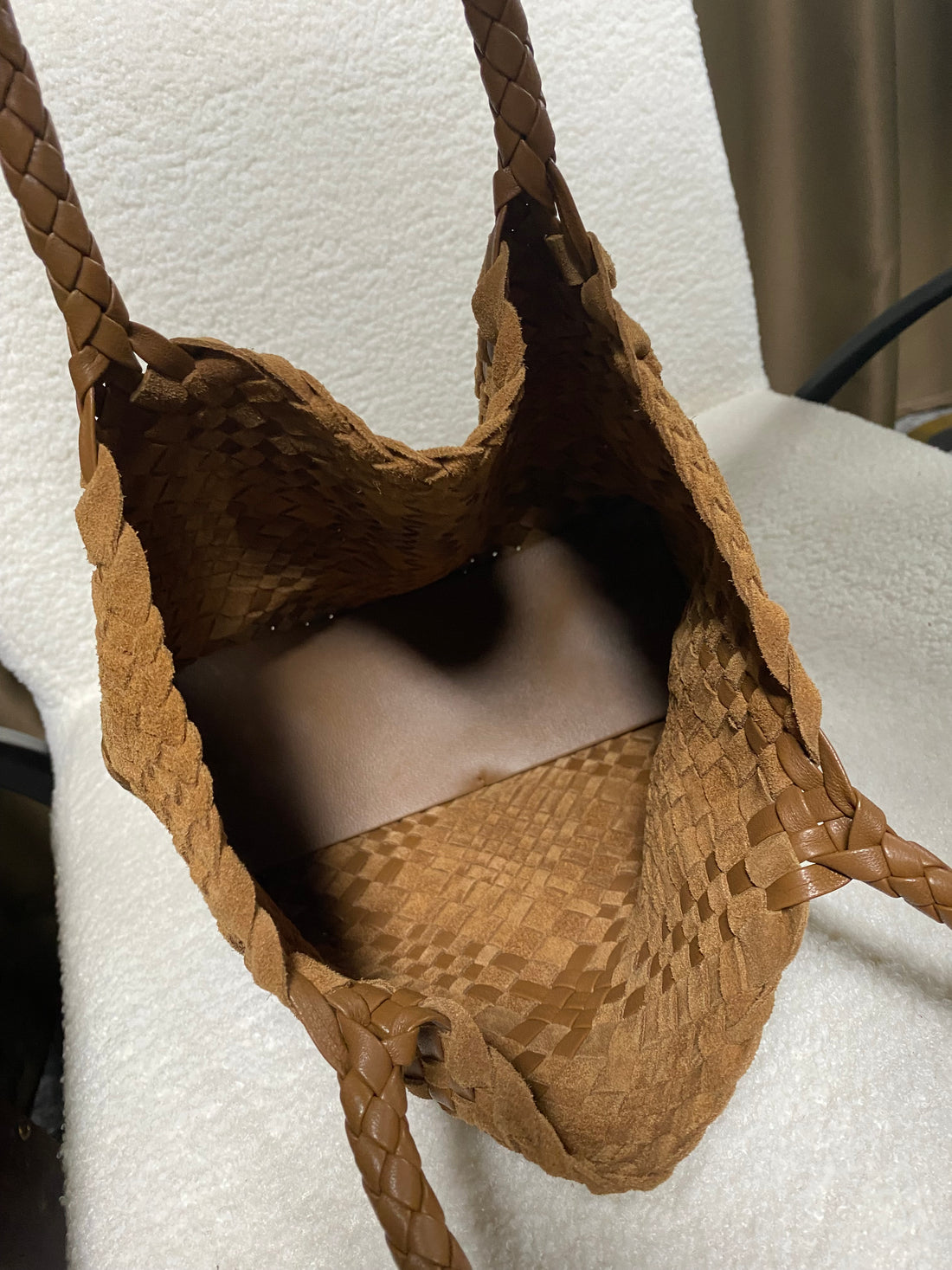 Elegant handmade full-grain leather luxury bag