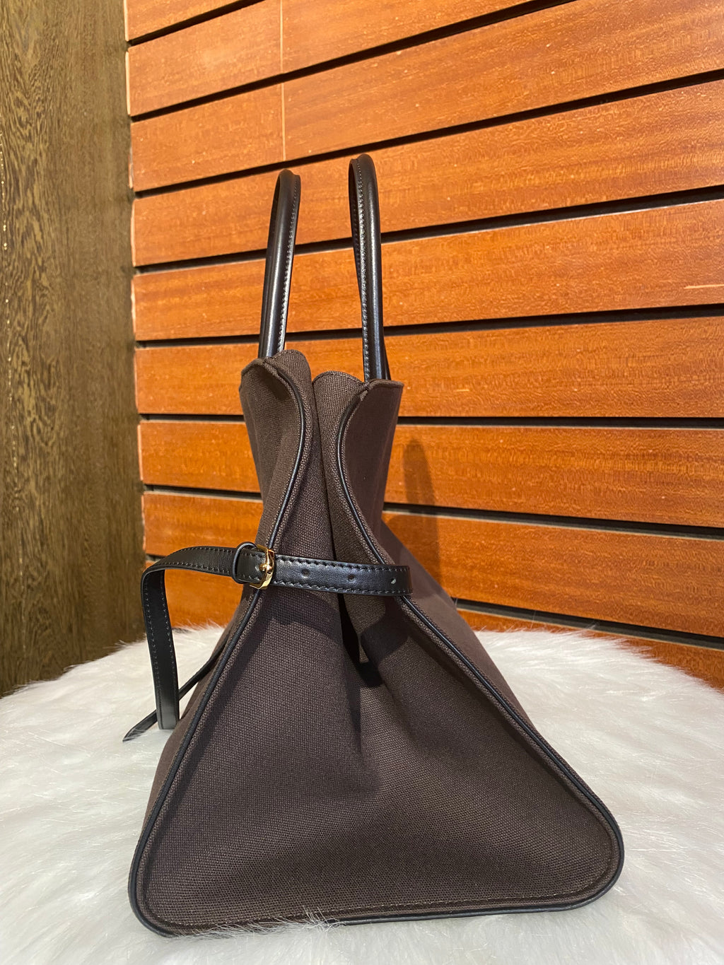 Canvas & Cowhide Structured Tote | Minimalist Luxury