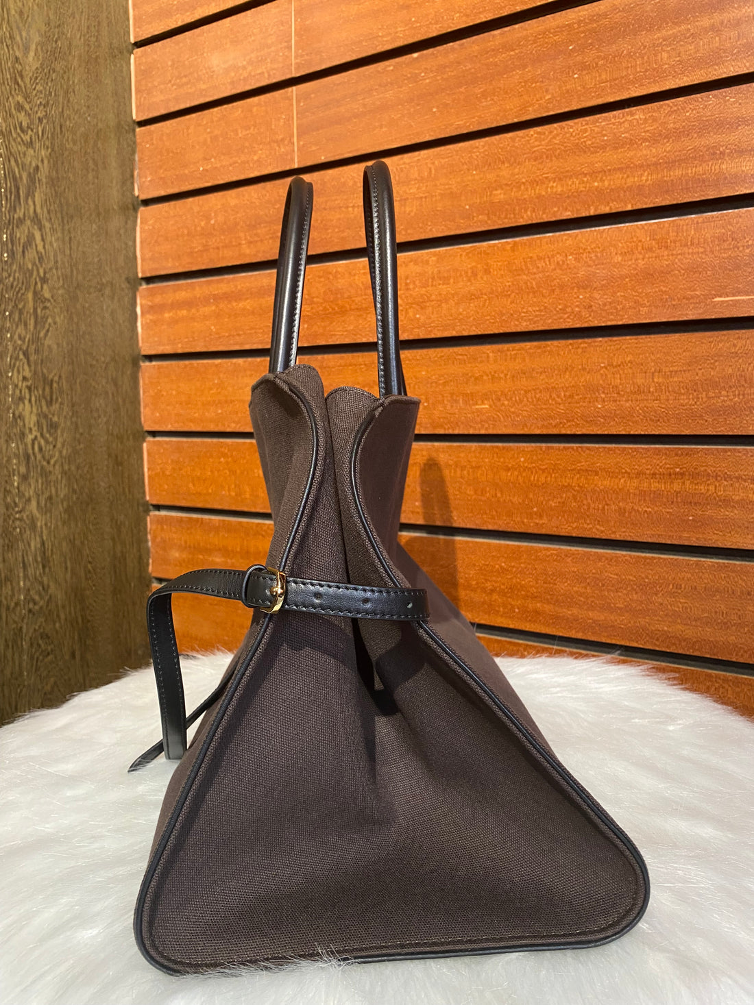 Canvas & Cowhide Structured Tote | Minimalist Luxury