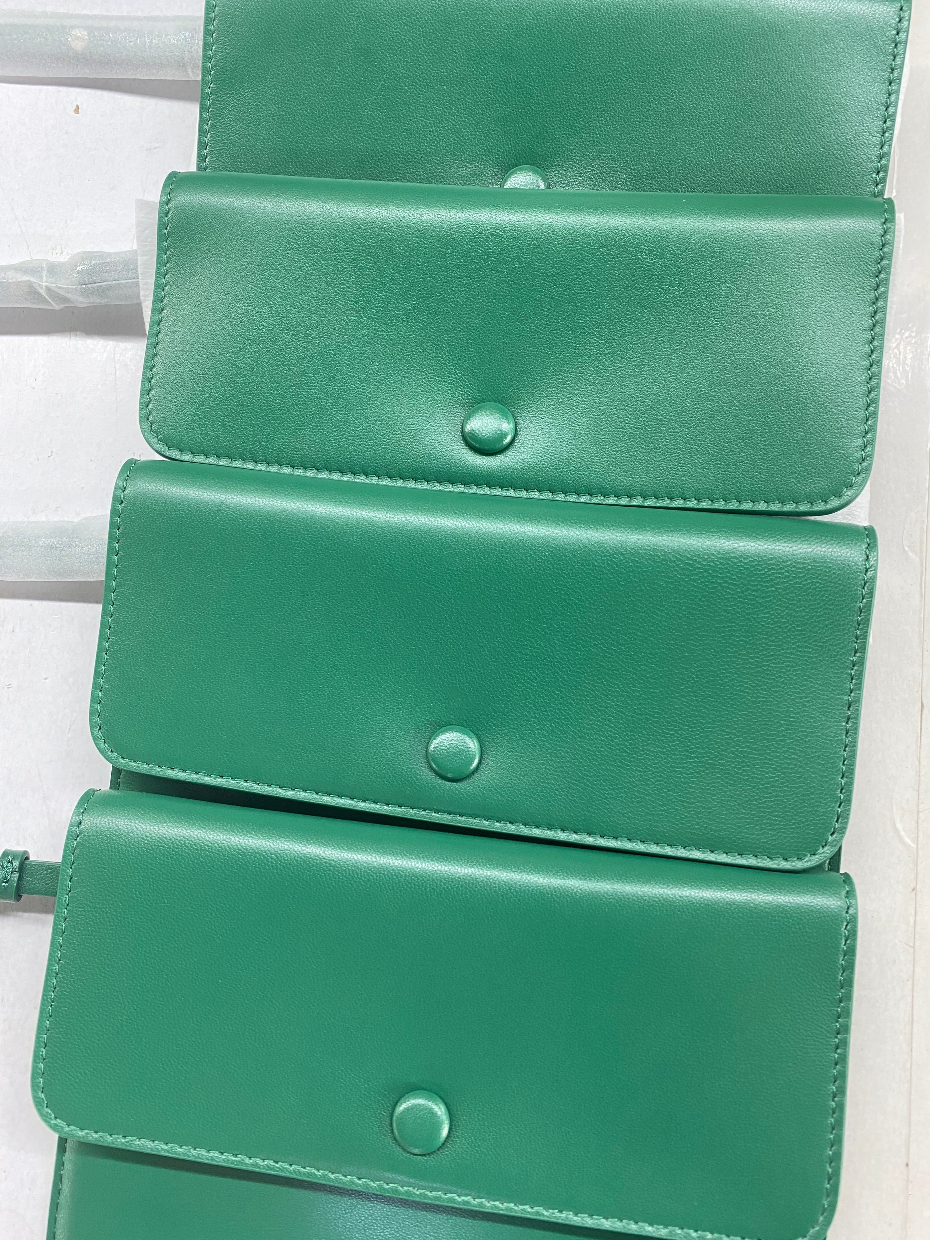 Emerald Green Raffia Straw Tote Bag with Leather Trim
