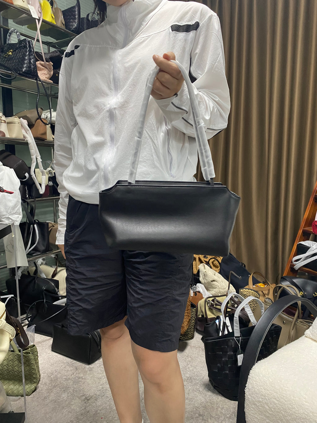 Quiet luxury cowhide shoulder tote detail